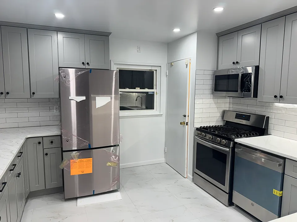 252-23 83rd Ave #1