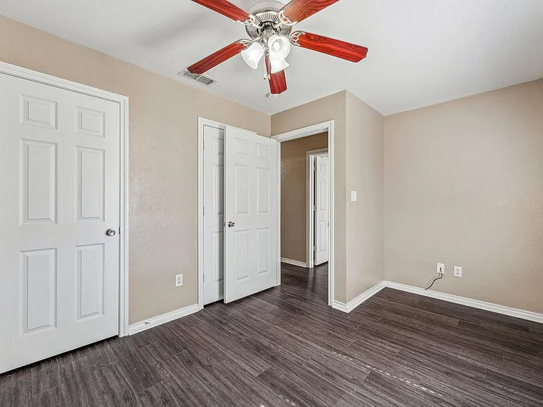 872 W Vanderbilt St #2102 — Photo 6