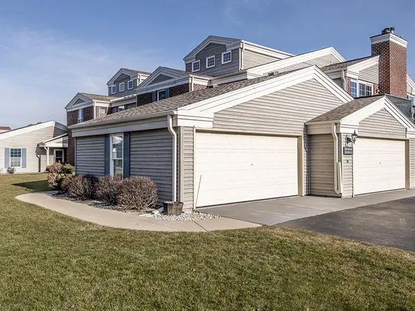 N16W26567 Tall Reeds LANE #H, Pewaukee, WI 53072