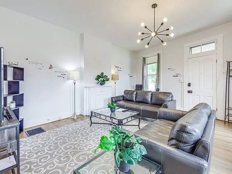 315 Mount Hope Ave — Photo 8