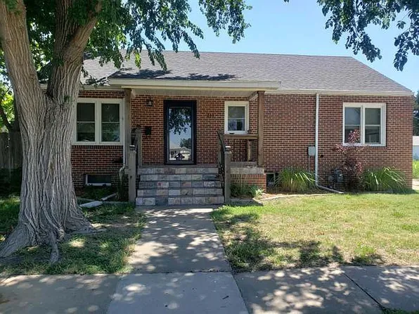 231 N Grant St, Russell, KS 67665