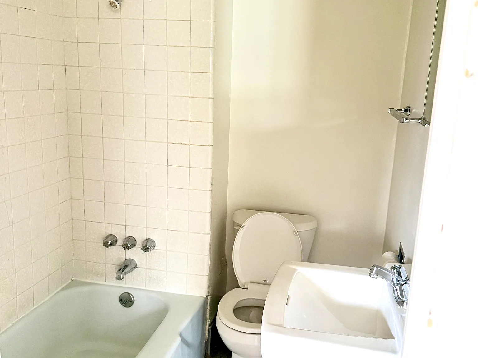 Studio, 550 sqft, $925 — Photo 3