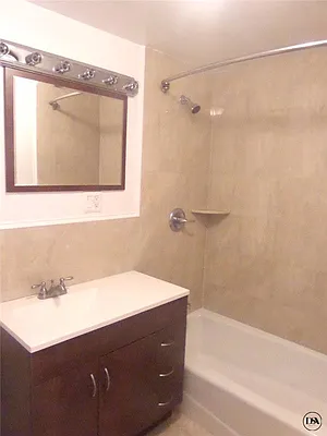 Rented by DSA Realty | media 36