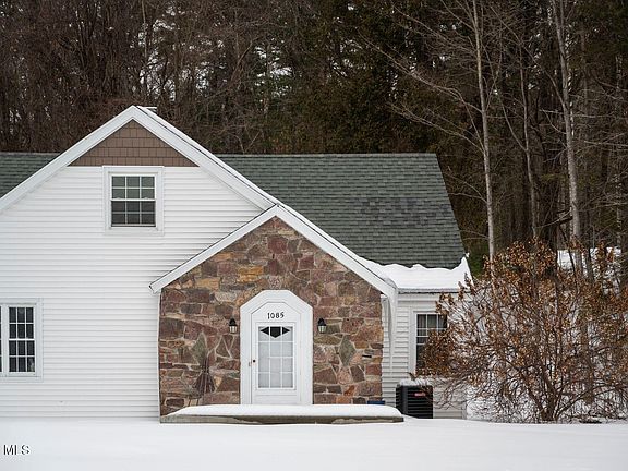 2nd image of 1085 W Mountain Road