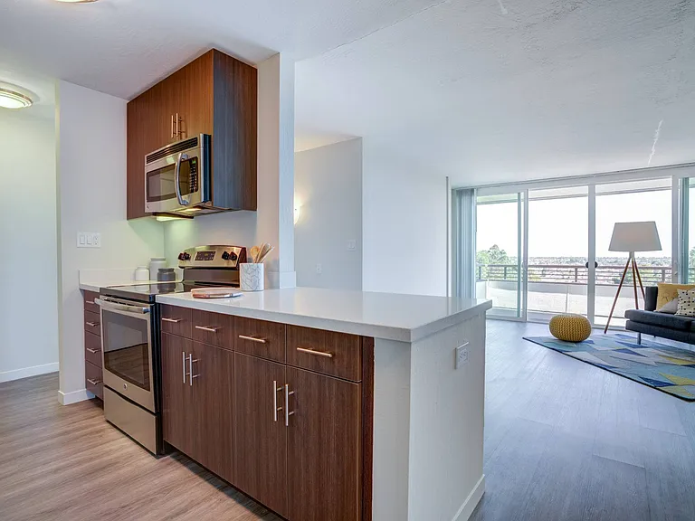 Belmont Glen Residences — Photo 9