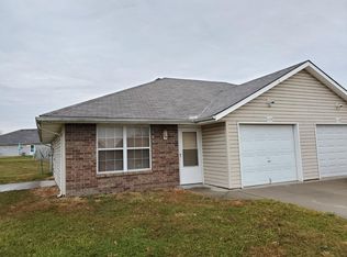 208 Broadway Ter, Grain Valley, MO 64029