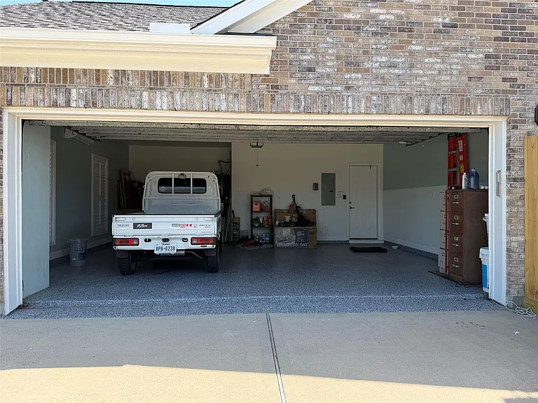 5525 Swan Dr — Photo 6