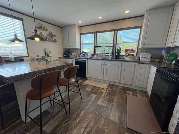 3081 E Mayaguana Ln, Lake Worth, FL 33462