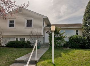 6504 Stratford Rd, Chevy Chase, MD 20815