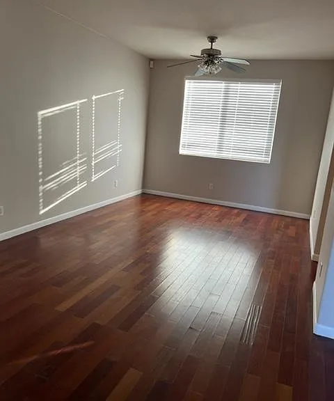11086 Hillsborough Ct — Photo 13