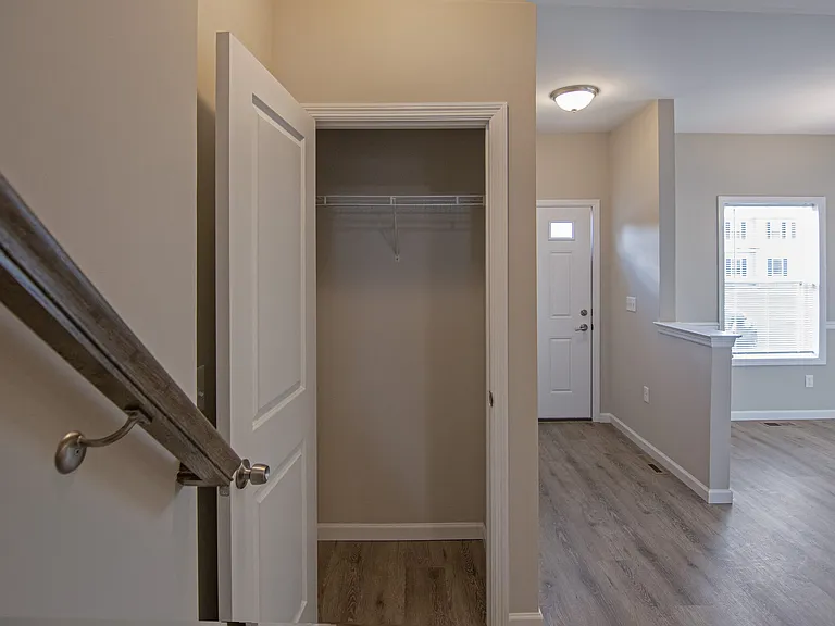101 Missouri Ct — Photo 5