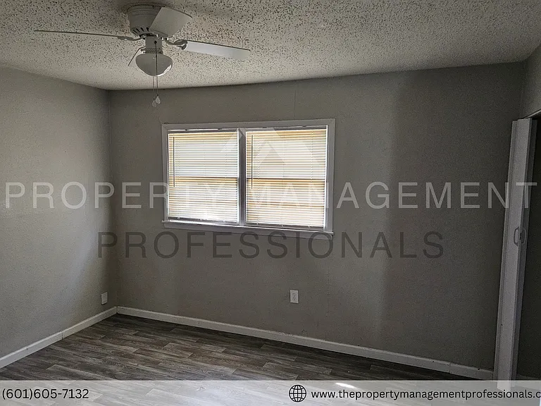 1324 Marydale Dr — Photo 17