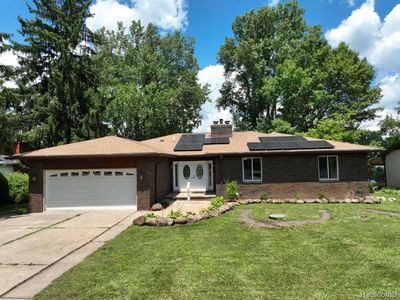 6523 Ellinwood Dr, White Lake, MI, 48383