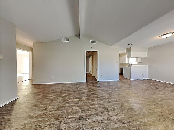 4th image of 8807 Sherrywood Dr
