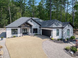 8 Siega Ln, Hot Springs Village, AR 71909
