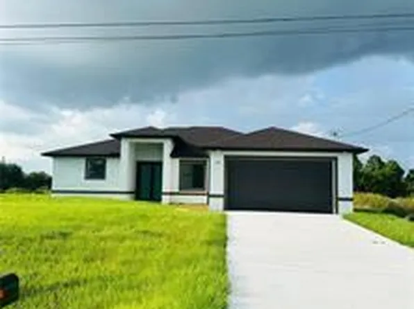 545 Trinity ST E, LEHIGH ACRES, FL 33974