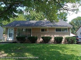 2042 Hillcrest St, Lansing, MI