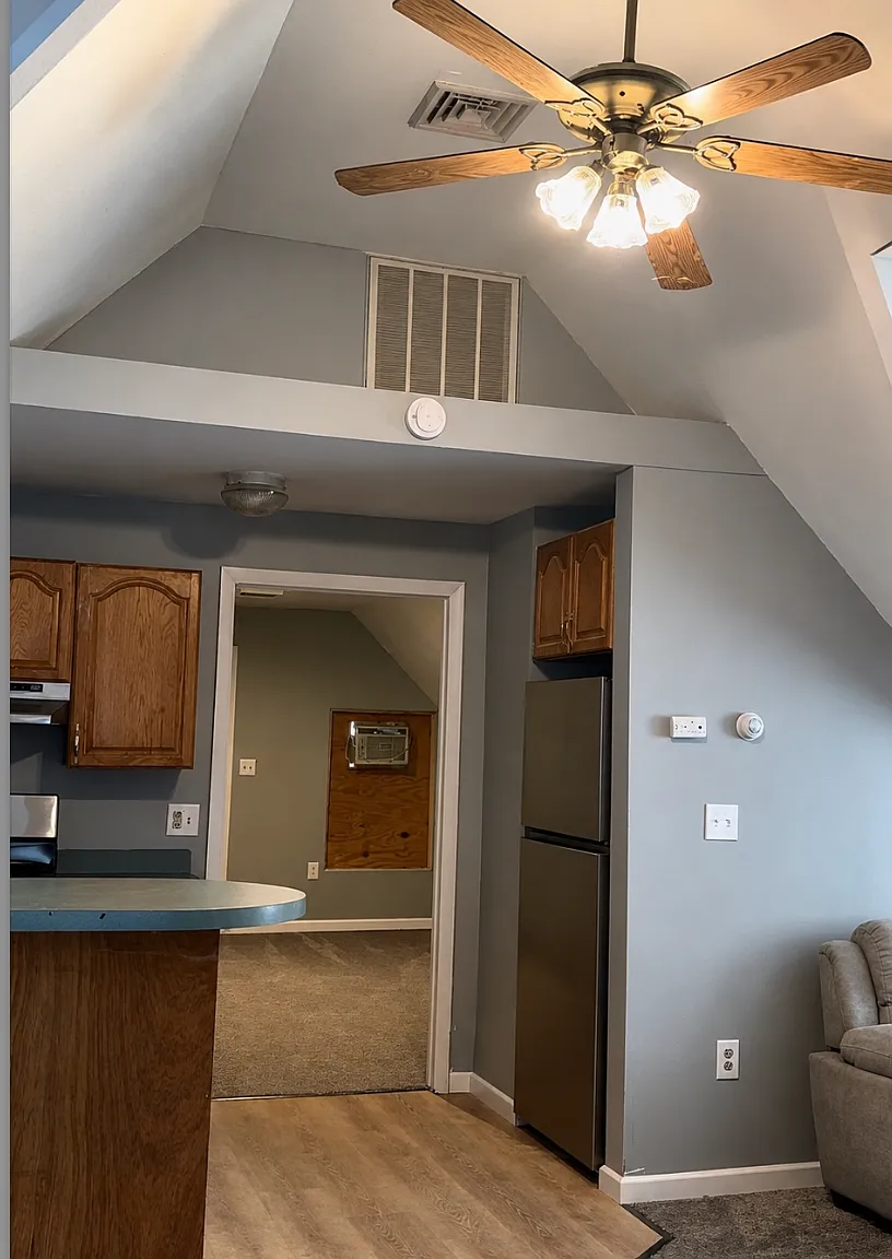 2 bed, $1,590 — Photo 3