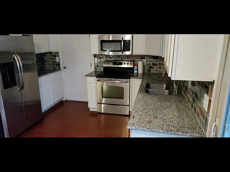 1312 Sitka St — Photo 12