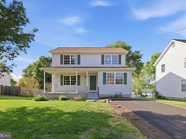 7020 Helm Dr, Remington, VA 22734