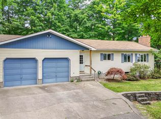 4761 Bartlett Rd, Williamsburg, MI 49690