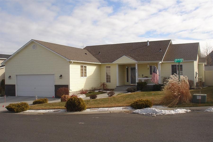 1st image of 527 S Sonora Ln