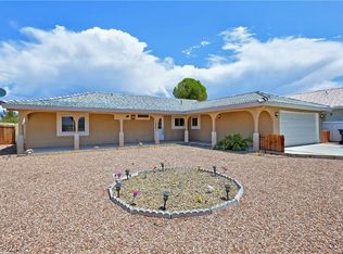 290 E Glenoaks St, Pahrump, NV 89048