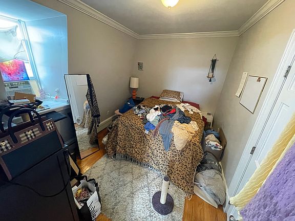 4th image of 33 Bigelow St #2