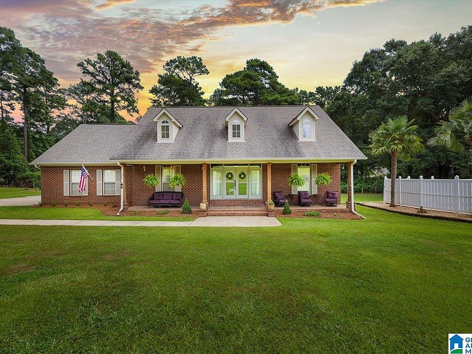 1st image of 255 Kristin Ln