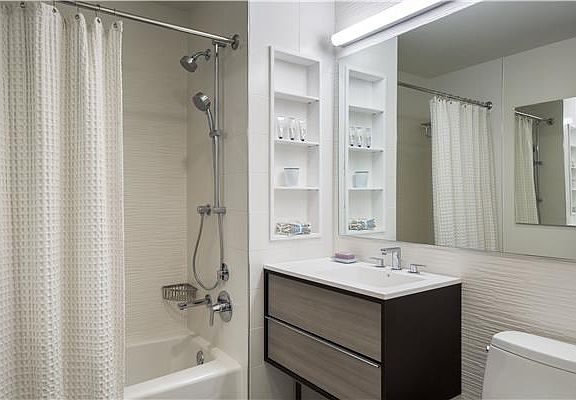 5th image of 10 City Pt APT 20J