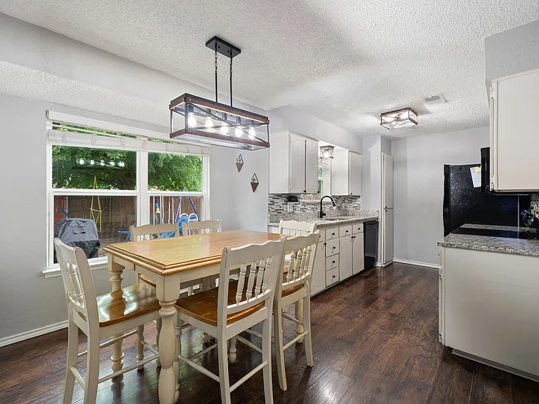 6244 Melinda Dr — Photo 13