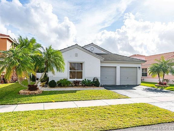 3rd image of 18538 NW 19th St