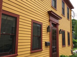 18 Salem St, Newburyport, MA 01950