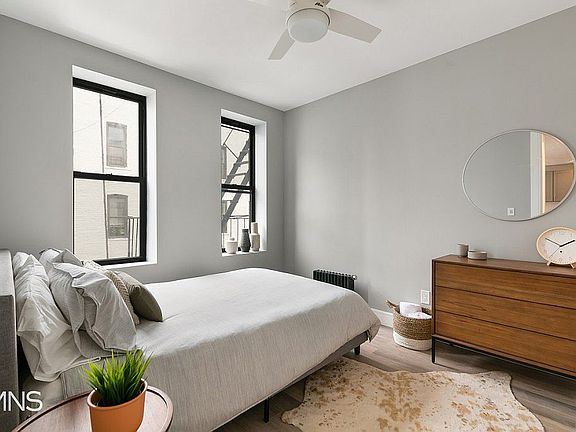 5th image of 864 49th St APT A4