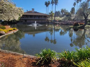 330 N Civic Dr, Walnut Creek, CA 94596