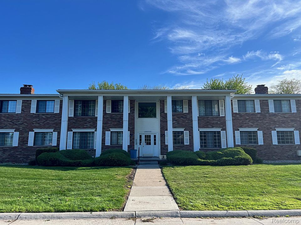 1st image of 23025 Liberty St #13