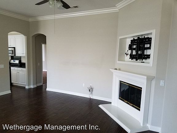 3rd image of 7805 Hogan Cir