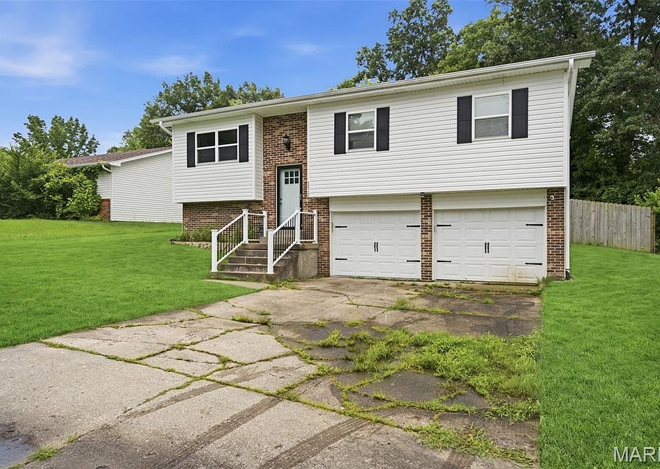 1st image of 3312 Sherwood Dr