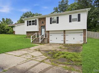 3312 Sherwood Dr, Columbia, MO 65202