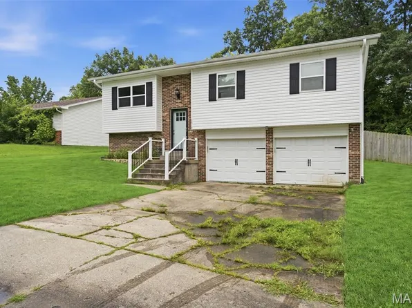 3312 Sherwood Dr, Columbia, MO 65202