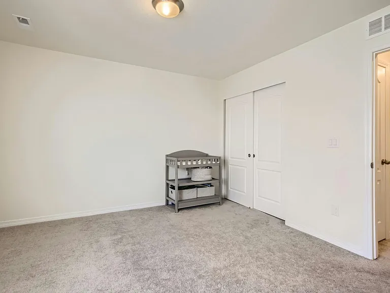 14832 Munich Ave — Photo 22