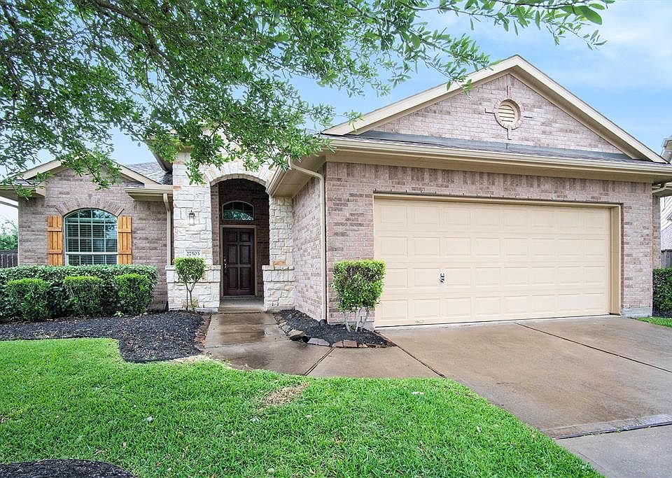 1st image of 27503 Briscoe Park Ct