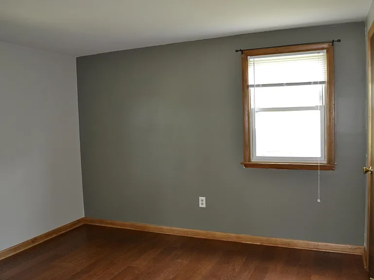 Office space - This is a generously sized room with storage closet.