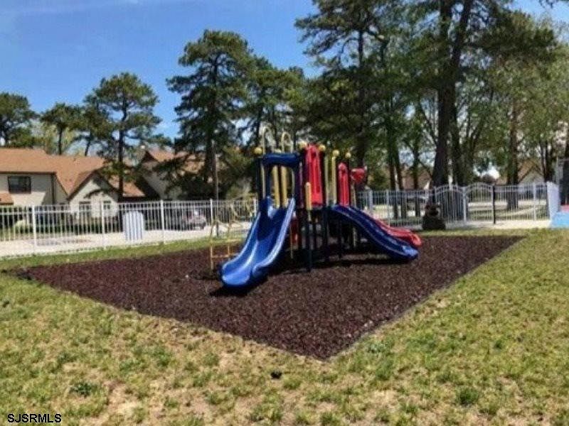2nd image of 3118 Woodlands Dr #14