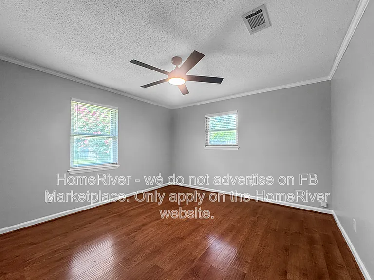 2708 Hillcrest Ave — Photo 12