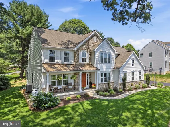 1102 Orchard Rd, Lititz, PA 17543