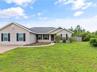 788 Hawks Landing Dr, Waynesville, GA 31566