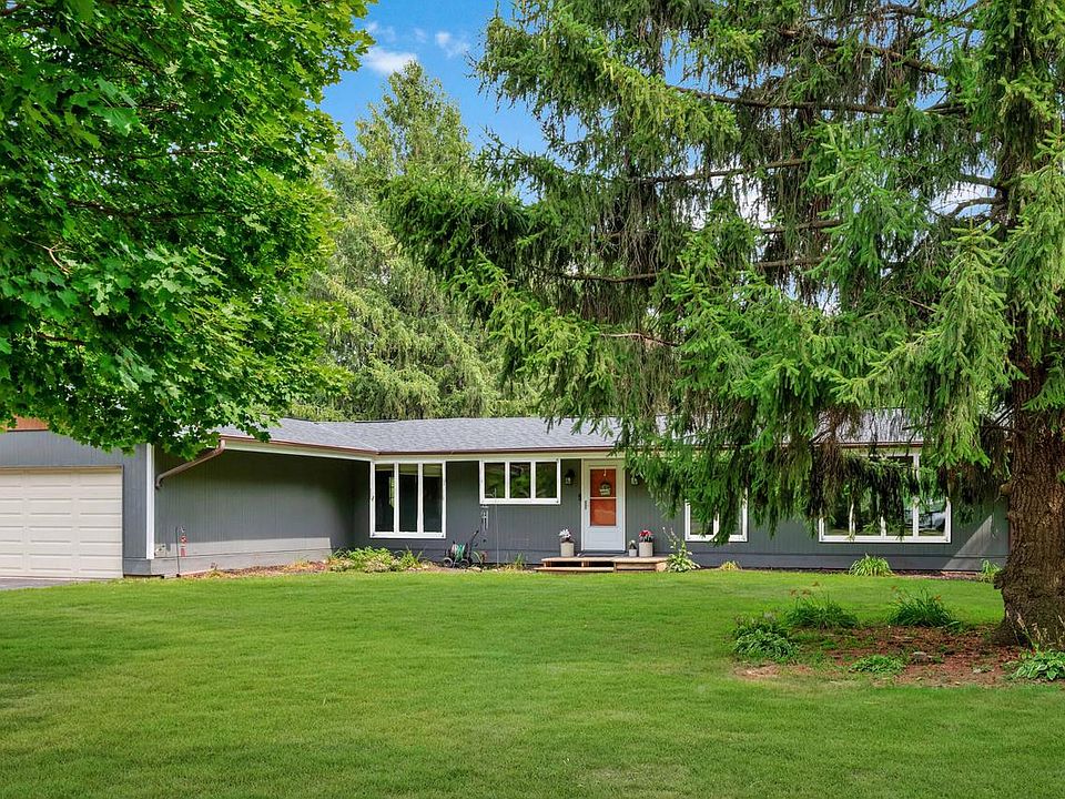 W360N7322 Carol LANE, Oconomowoc, WI 53066 Zillow