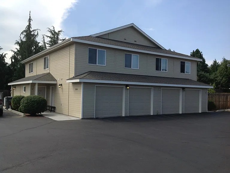 1514 Westwood Ave — Photo 1