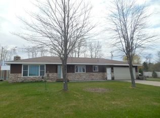 W7867 S Lake Antoine Rd, Iron mountain, MI 49801